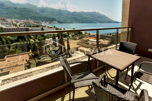 Stan sa 2 spavaće sobe u apart-hotelu Harmonia sa pogledom na more