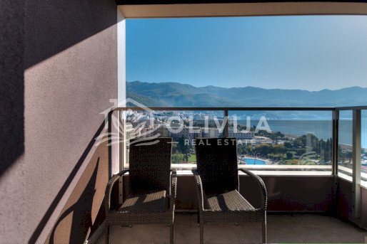 Duplex sa 3 spavaće sobe u apart-hotelu Harmonia sa pogledom na more