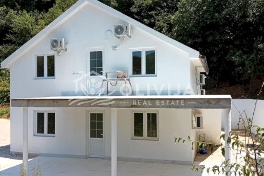Two-story house with a mountain view in Mišići, Bar Municipality