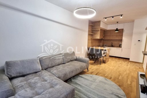 Apartment for rent 5 minutes from the sea in Bečići
