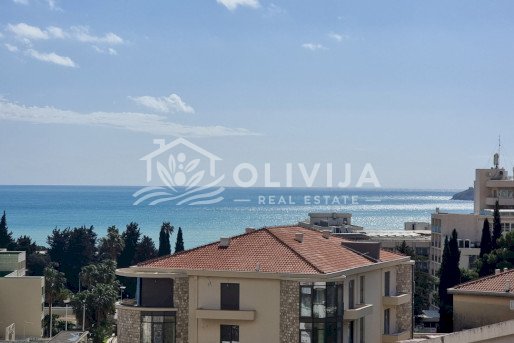 Однокомнатная квартира с видом на море в Бечичи, 350 м до пляжа