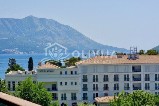 Квартира с одной спальней возле моря в Будве, Черногория