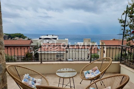 Apartment for rent in Pržno with sea view