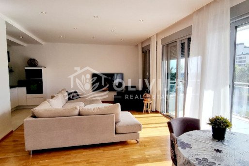 2-Bedroom Apartment Near the Sea in Bečići