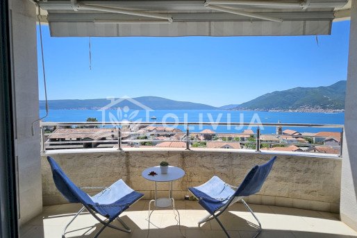 Apartment with sea view in Tivat — 2 bedrooms near Porto Montenegro