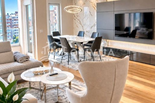 Designer 3-Bedroom Apartment with Sea Views near Mega Mall
